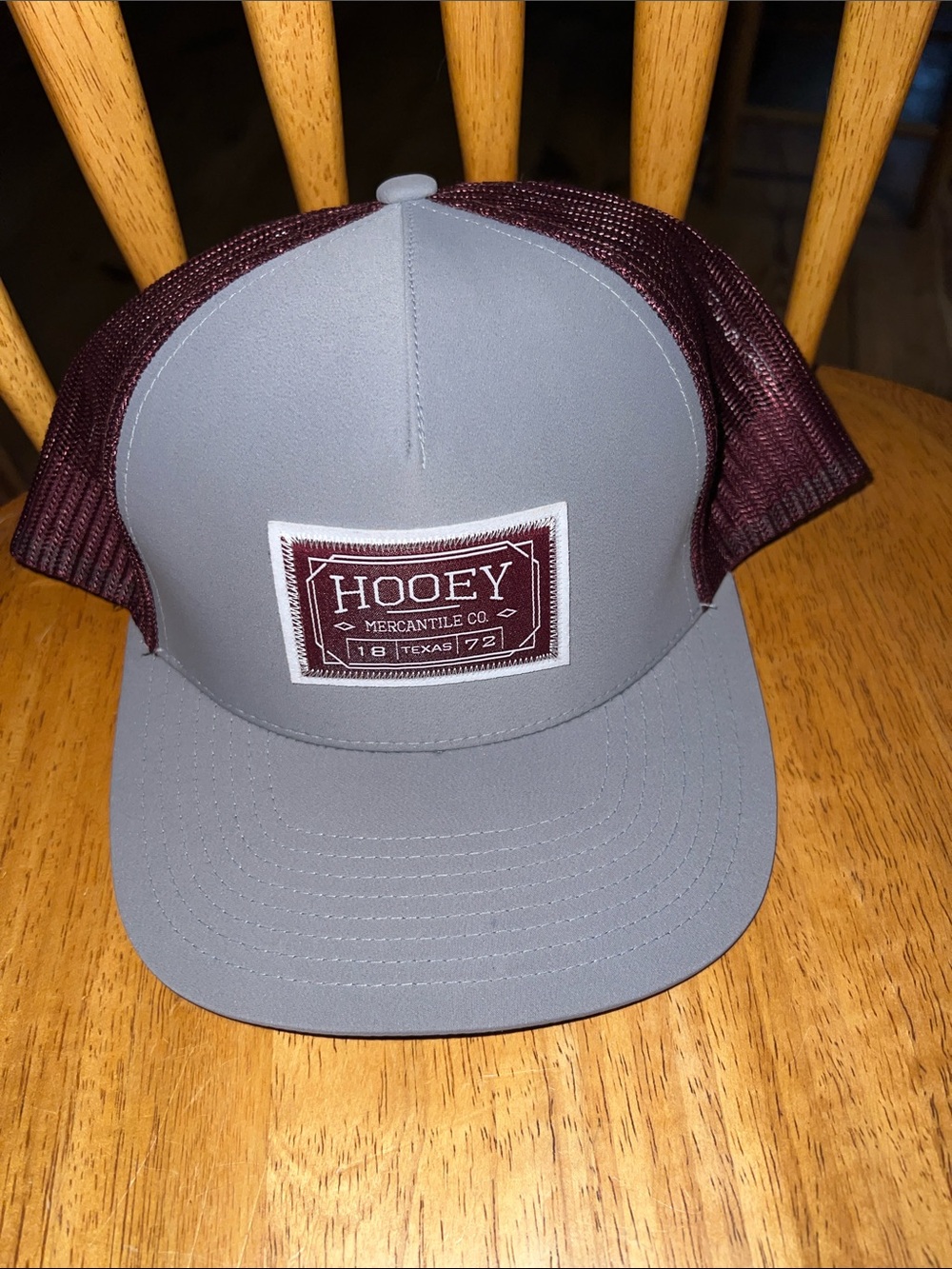 Hooey Men’s Gray and Maroon Mesh Trucker Hat